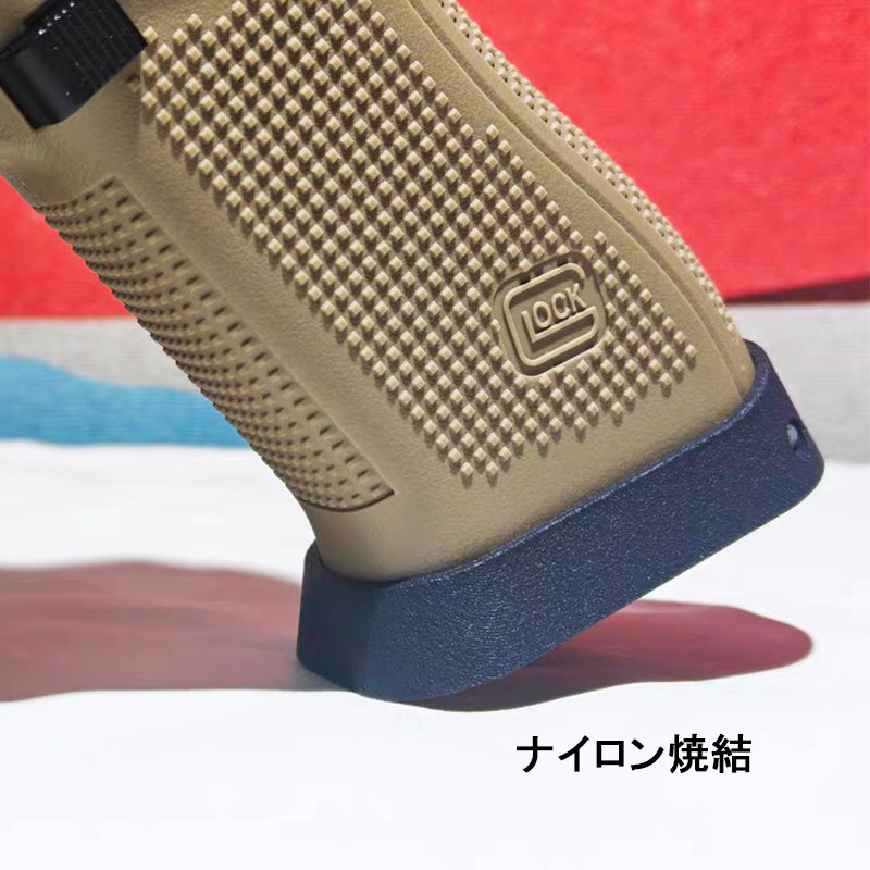 模立方製G19X対応 カーボン調 コンパクトマグウェル