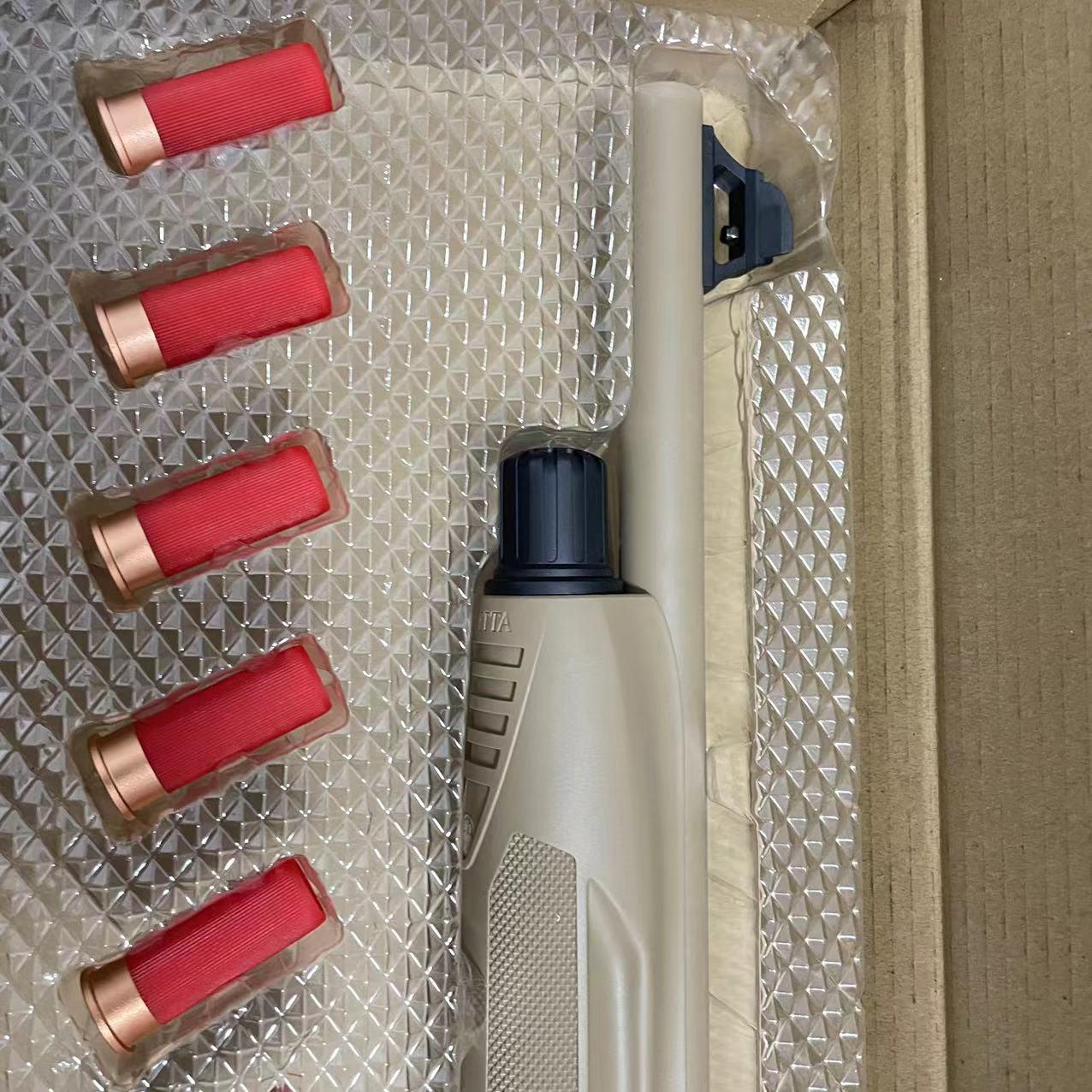 ベレッタ1301 シェルエジェクション電動ブローバック  排莢式 ショットガンタイプ デュアルシステム シェル イジェクト ソフト ブレット スポンジ 弾丸