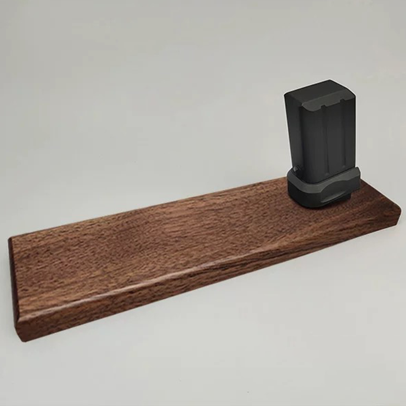 ガンスタンド ディスプレイスタンド 胡桃木/榉木 モデルガン エアガン 展示台 Glock互換 G17/G18/G19/G34/G45 TTI / SIG SAUER / Strike Industries コレクション用 卓上ディスプレイ