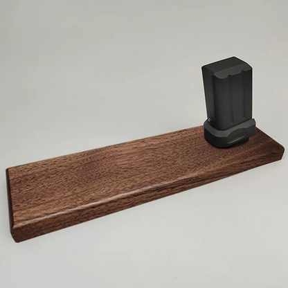 ガンスタンド ディスプレイスタンド 胡桃木/榉木 モデルガン エアガン 展示台 Glock互換 G17/G18/G19/G34/G45 TTI / SIG SAUER / Strike Industries コレクション用 卓上ディスプレイ