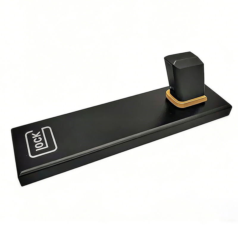 ガンスタンド ディスプレイスタンド 胡桃木/榉木 モデルガン エアガン 展示台 Glock互換 G17/G18/G19/G34/G45 TTI / SIG SAUER / Strike Industries コレクション用 卓上ディスプレイ