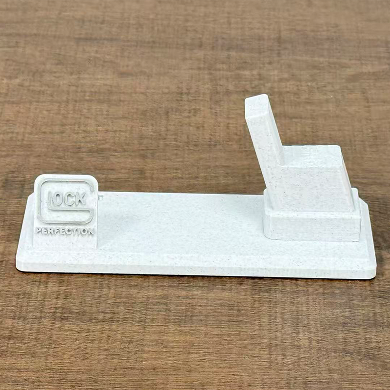 ガンスタンド ディスプレイスタンド 3Dプリント製 モデルガン エアガン 展示台 Glock / SIG SAUER / TTI / Strike Industries 立標プレート付き コレクション用 卓上ディスプレイ