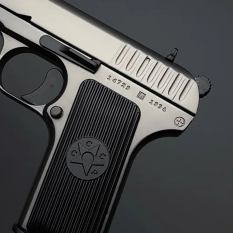 TT-33 1/2.05スケール  精工製モデルガン｜トカレフ合金製モデル｜全分解可｜排莢ギミック付き｜発射機能なし