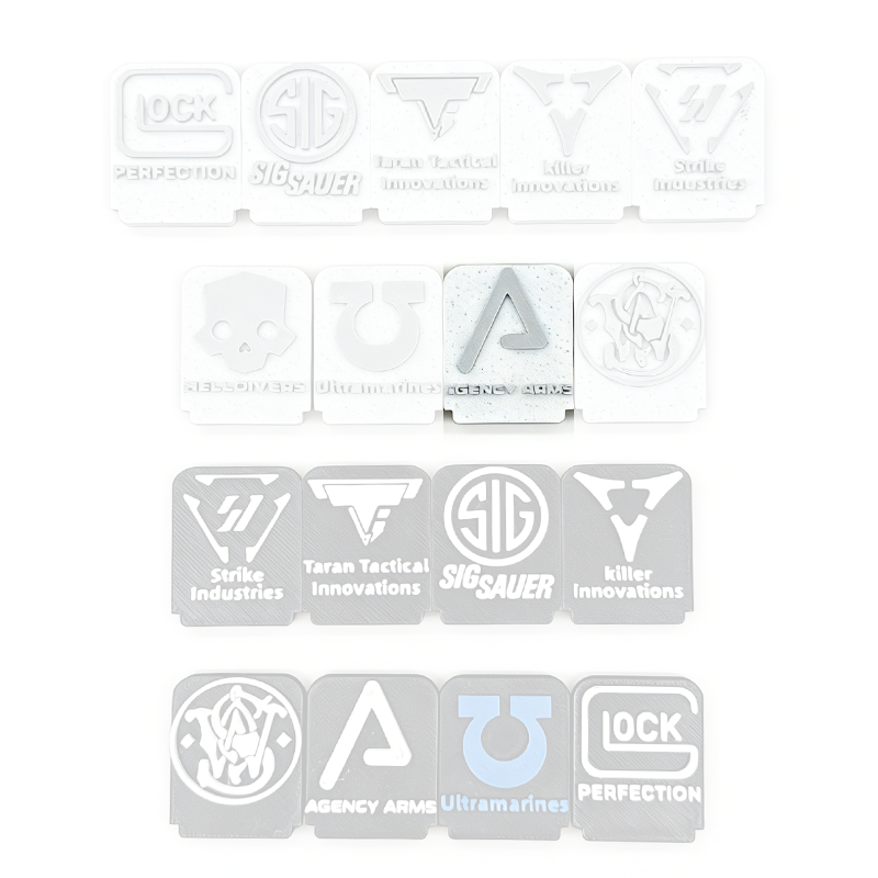 ガンスタンド ディスプレイスタンド 3Dプリント製 モデルガン エアガン 展示台 Glock / SIG SAUER / TTI / Strike Industries 立標プレート付き コレクション用 卓上ディスプレイ