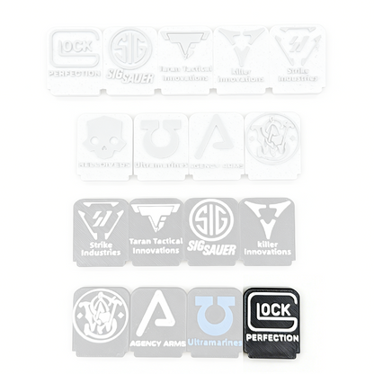 ガンスタンド ディスプレイスタンド 3Dプリント製 モデルガン エアガン 展示台 Glock / SIG SAUER / TTI / Strike Industries 立標プレート付き コレクション用 卓上ディスプレイ