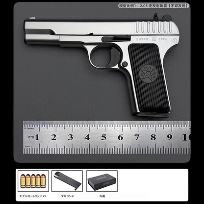 TT-33 1/2.05スケール  精工製モデルガン｜トカレフ合金製モデル｜全分解可｜排莢ギミック付き｜発射機能なし