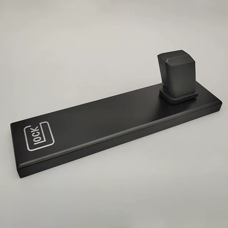 ガンスタンド ディスプレイスタンド 胡桃木/榉木 モデルガン エアガン 展示台 Glock互換 G17/G18/G19/G34/G45 TTI / SIG SAUER / Strike Industries コレクション用 卓上ディスプレイ