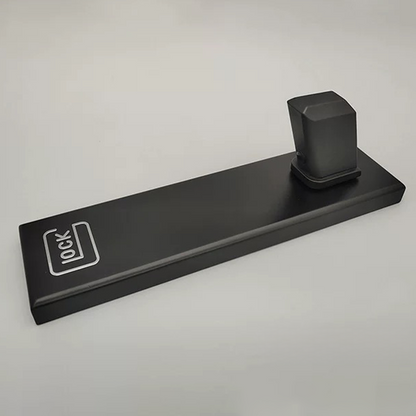 ガンスタンド ディスプレイスタンド 胡桃木/榉木 モデルガン エアガン 展示台 Glock互換 G17/G18/G19/G34/G45 TTI / SIG SAUER / Strike Industries コレクション用 卓上ディスプレイ